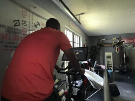 PELOTON BIKE FULL LENGTH REVIEW & HIDDEN USABILITY ADVANTAGES